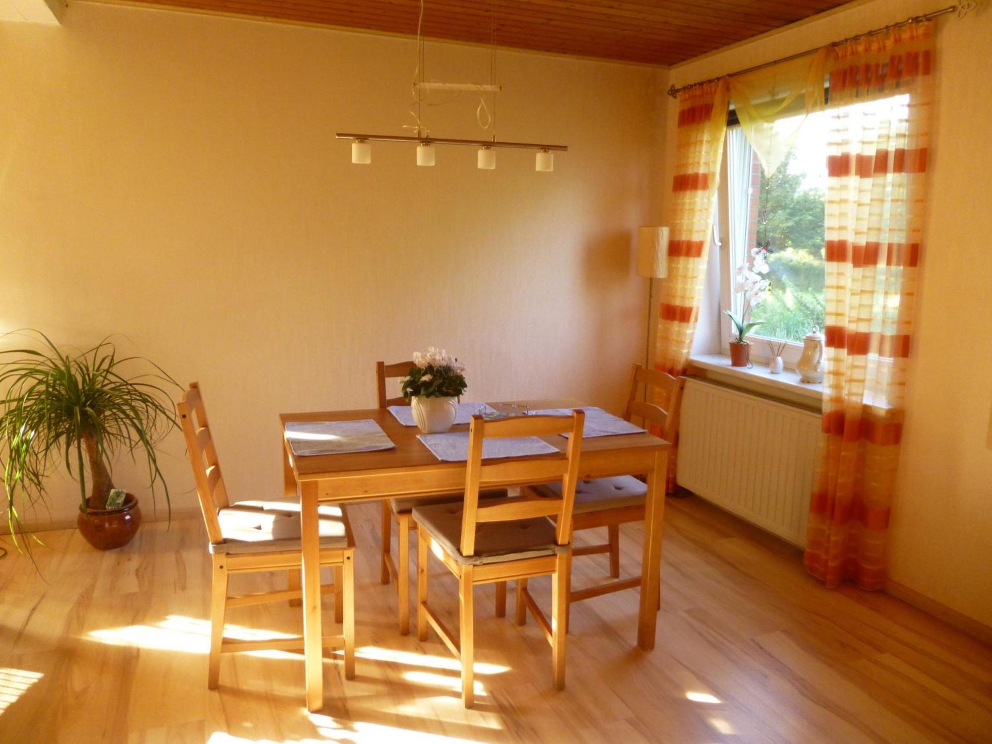 Ferienwohnung Stoeterau - Ebenerdige Fewo Mit Sonnenterrasse Erfde 外观 照片
